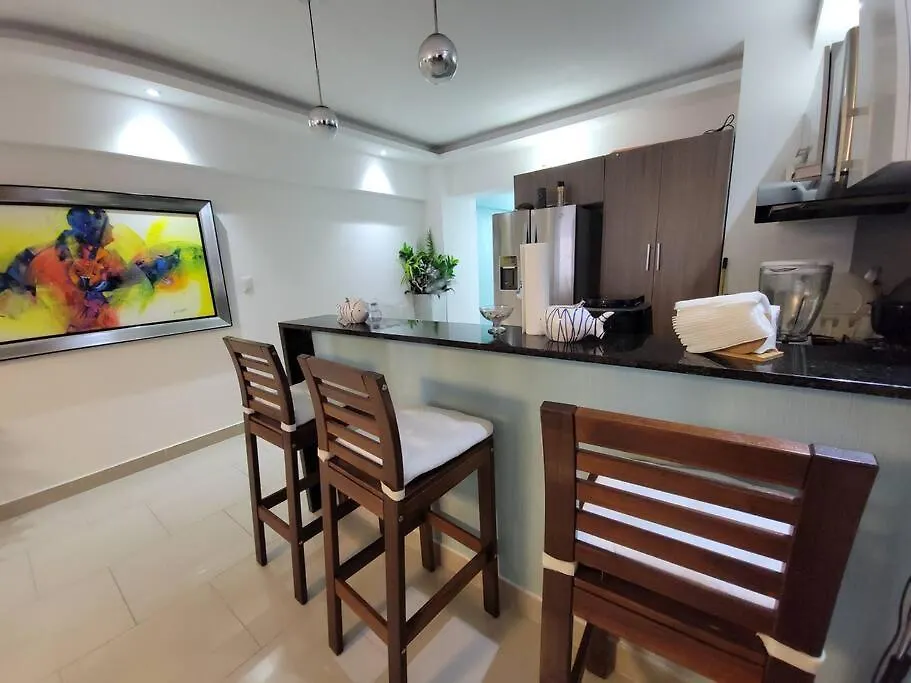 Htz Oasis In Santo Domingo Malecon Apartment 0*,